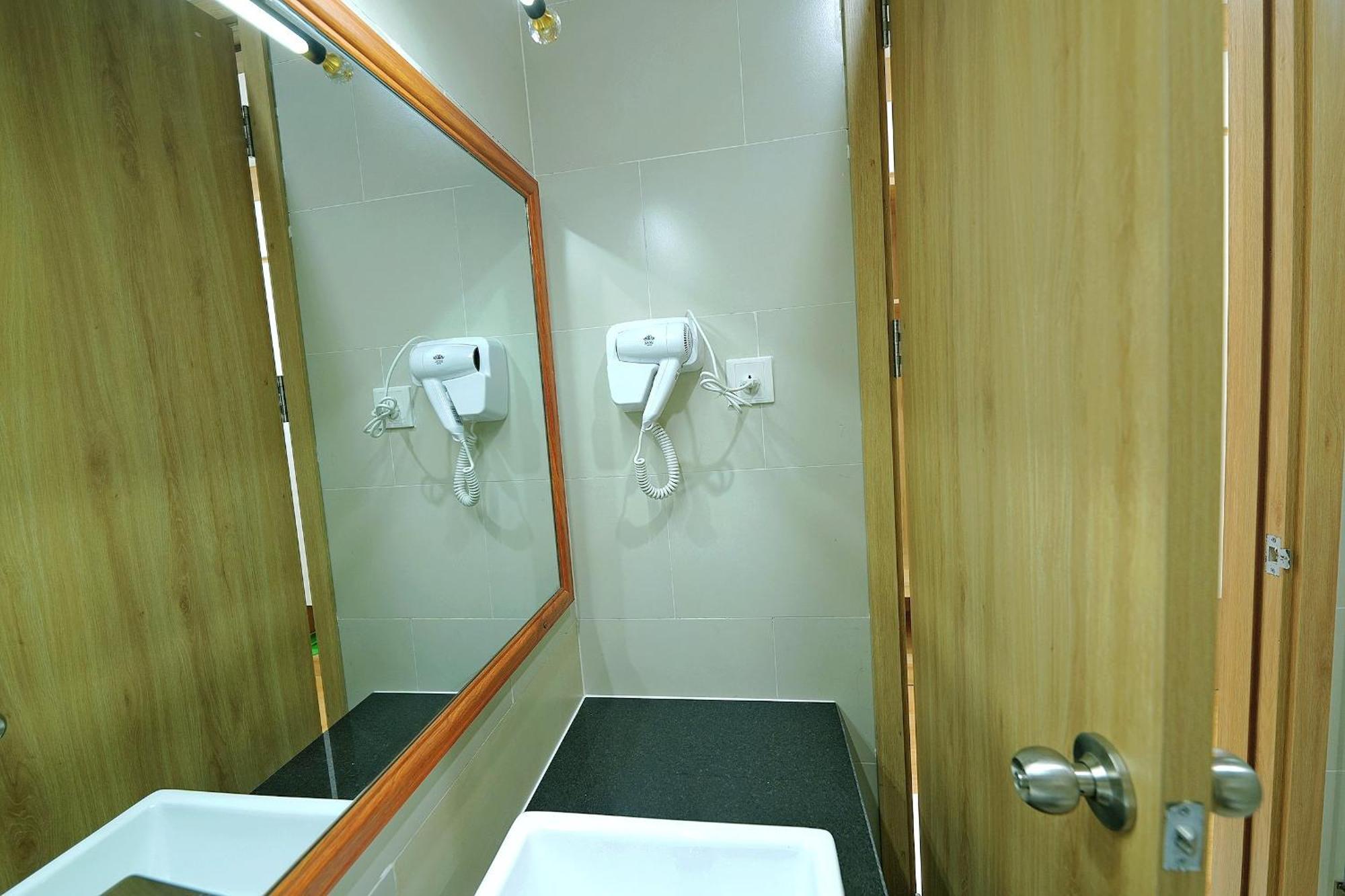 Hotel Khach San Xa Nu Tỉnh Kontum Zewnętrze zdjęcie